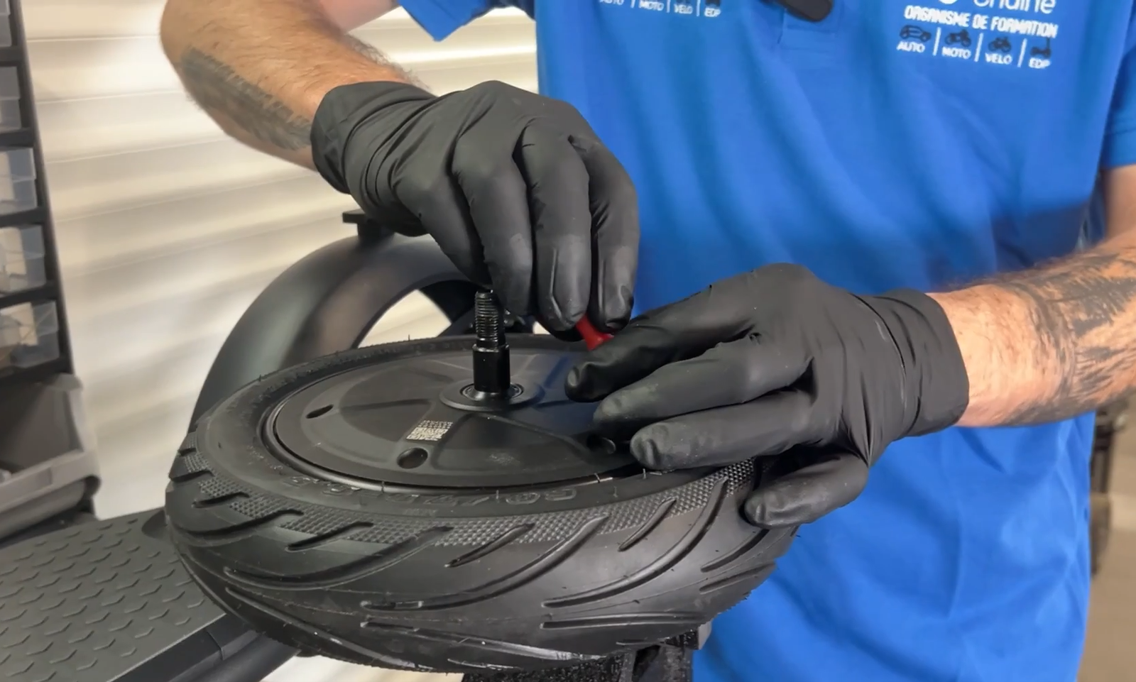 Pneu de trottinette électrique