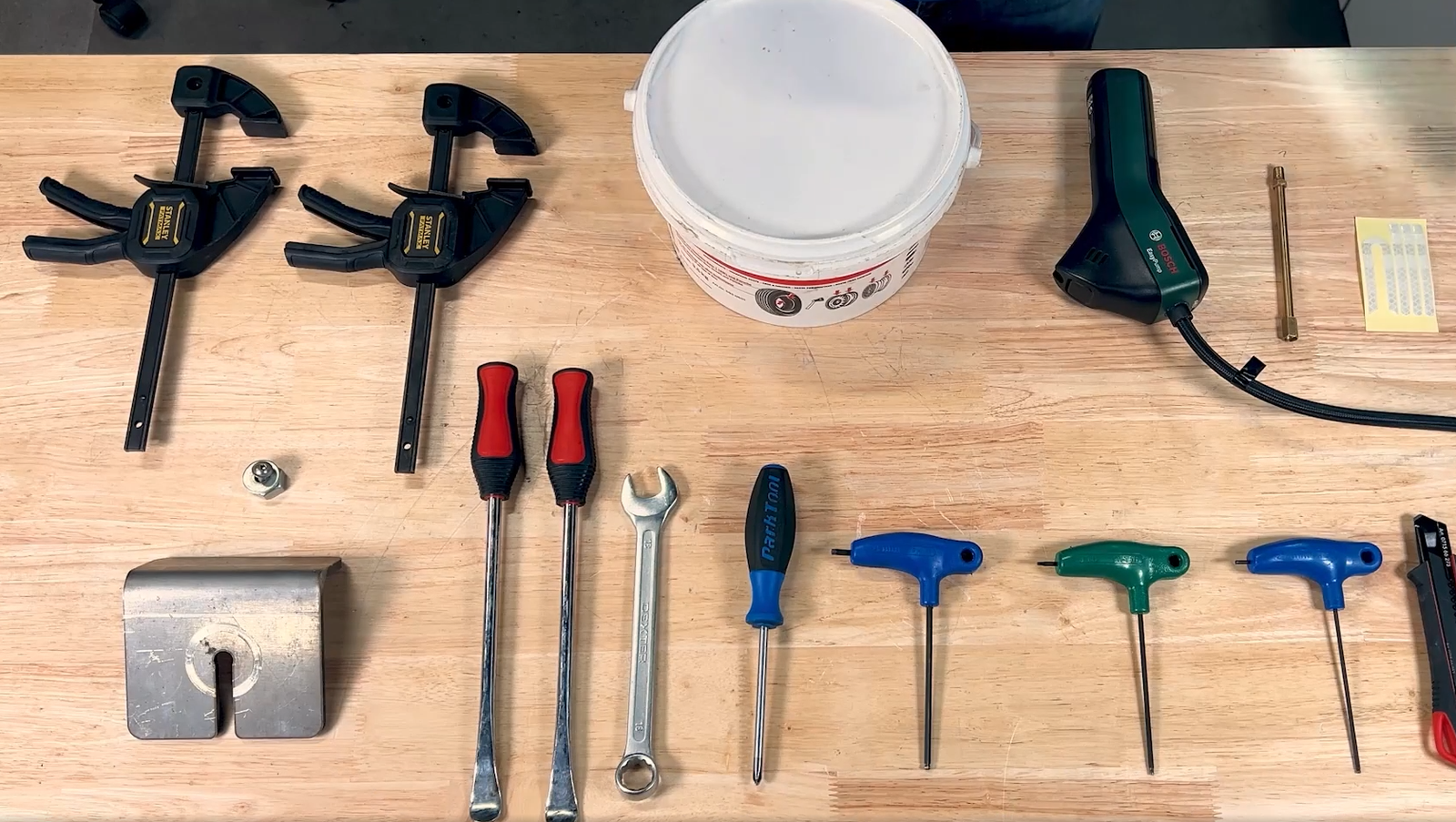 Remontage de la roue sur la trottinette